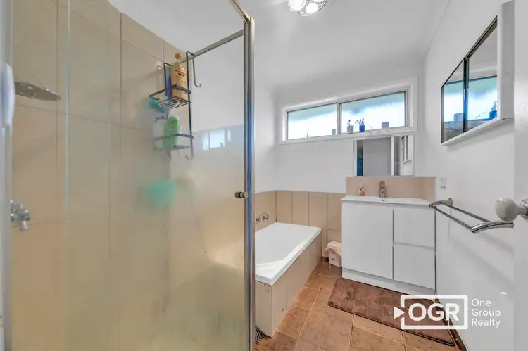 Sixth view of Homely house listing, 2 Hay Court, Craigieburn VIC 3064