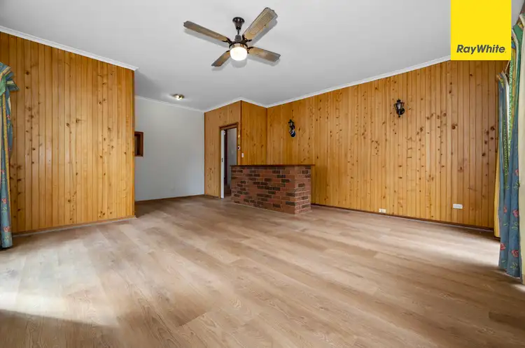12 Lawson Road, Melton South VIC 3338
