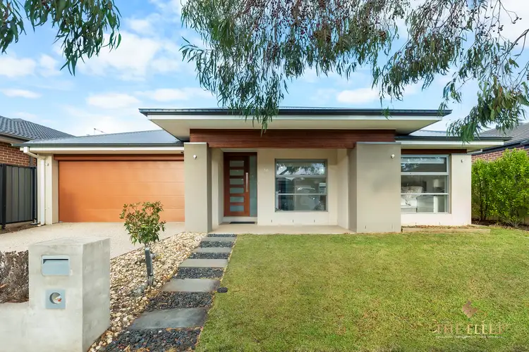 14 Sissinghurst Street, Truganina VIC 3029