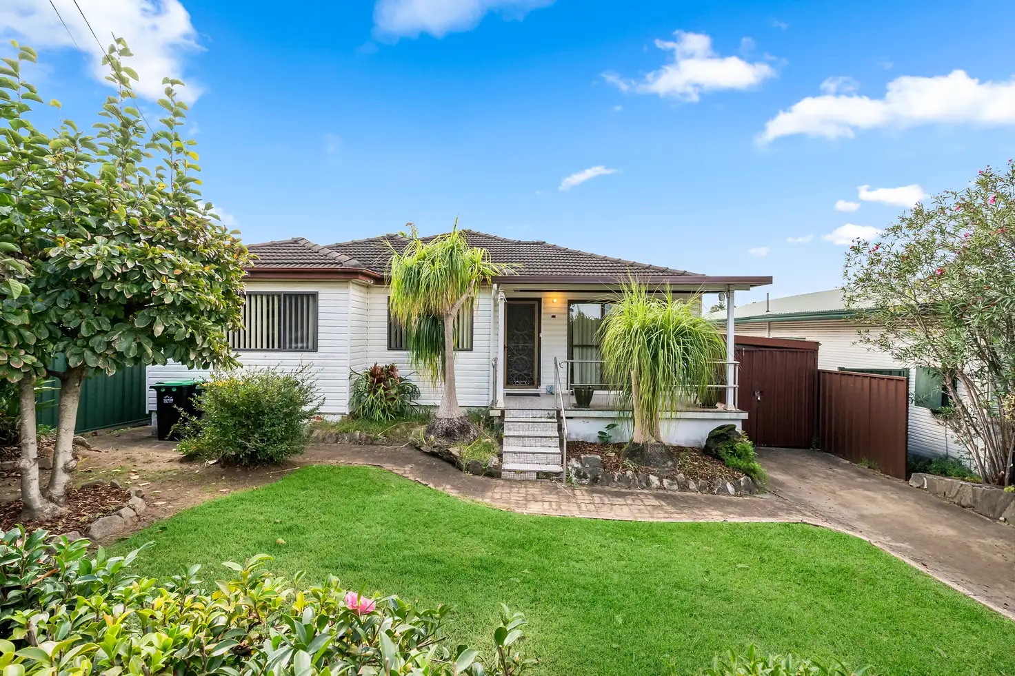 Main view of Homely house listing, 11 Hinkler Street, Smithfield NSW 2164