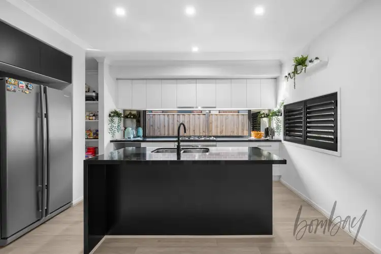 Fifth view of Homely house listing, 4 Dorrigo Way, Wollert VIC 3750