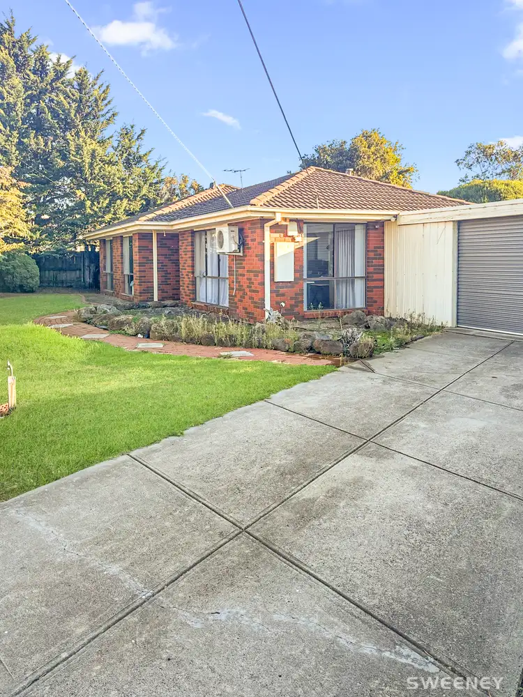 Main view of Homely house listing, 5 Elizabeth Court, Altona Meadows VIC 3028