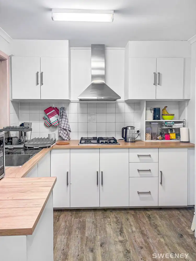 Fifth view of Homely house listing, 5 Elizabeth Court, Altona Meadows VIC 3028