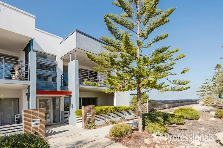 4/14 Keel Lane, Alkimos WA 6038