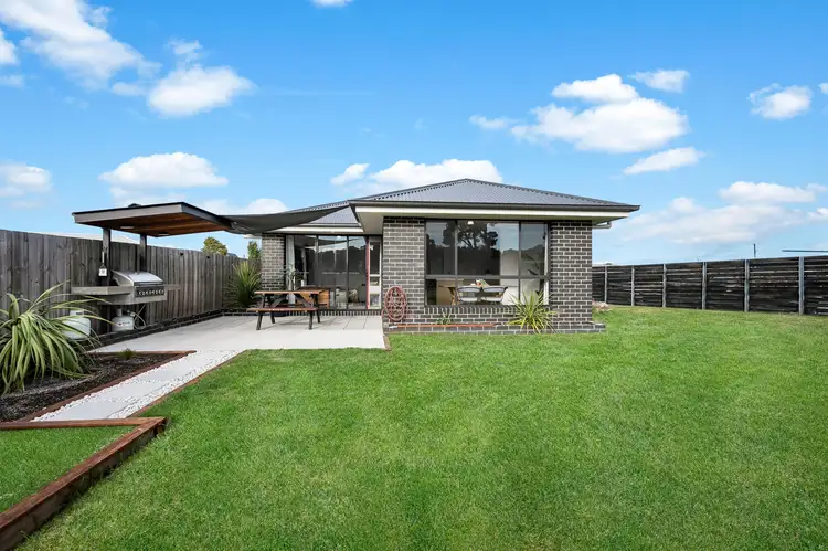 19 Rodmans Lane, Gravelly Beach TAS 7276