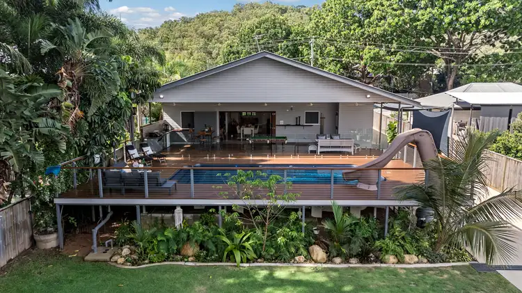 90 Stagpole Street, West End QLD 4810