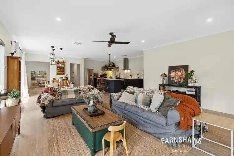 12 Berckelman Circuit, South Guildford WA 6055