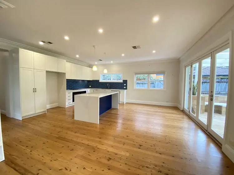 9 Pilgrim Avenue