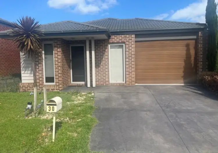 30 Ellaroo Circuit, Clyde North VIC 3978