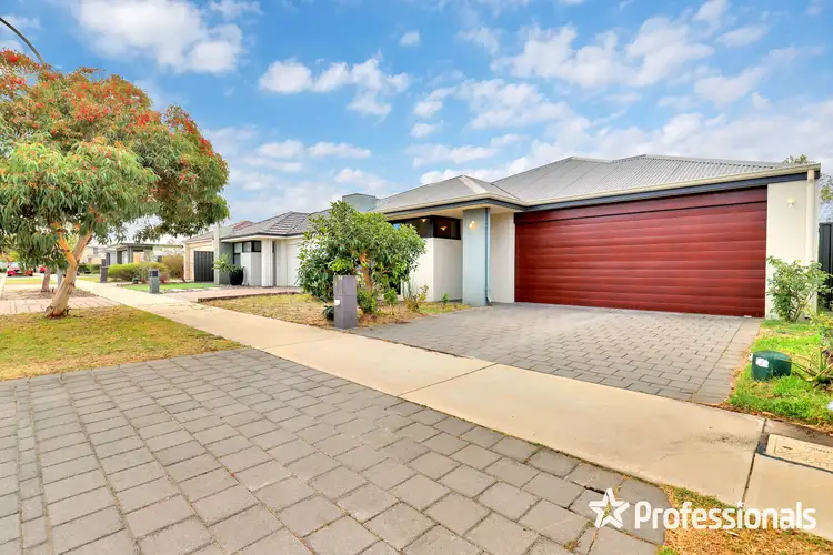 Second view of Homely house listing, 31 Bellas Circuit, Piara Waters WA 6112