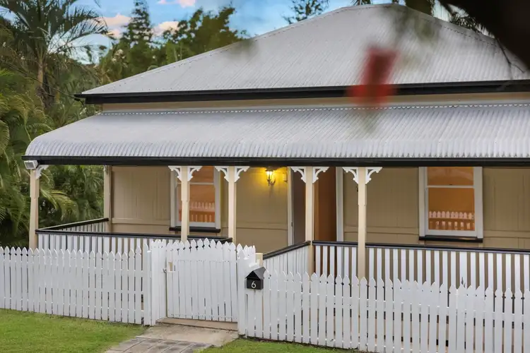 6 Liverpool Street, North Ipswich QLD 4305