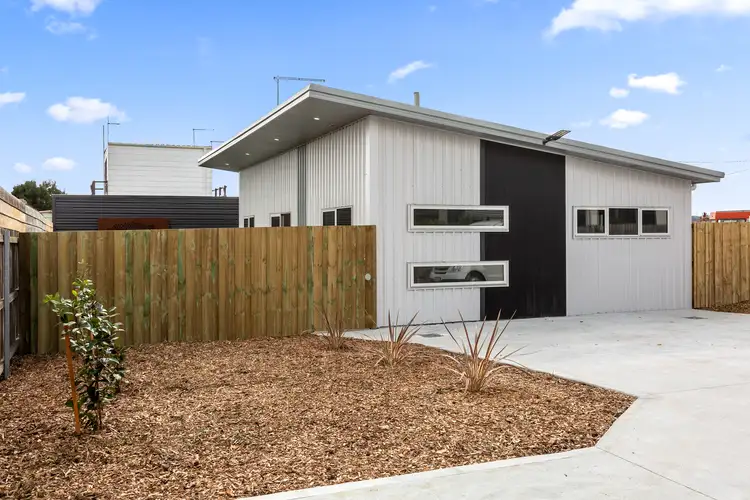 33 Mainwaring Street