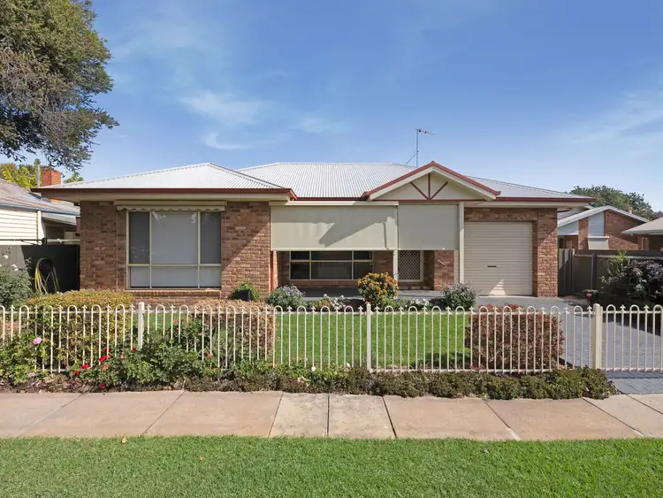 38 Walker Street