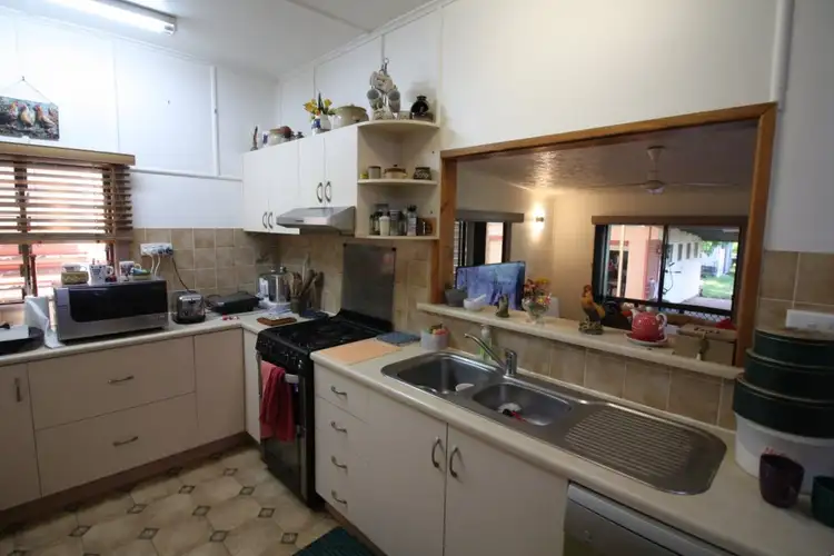 Fifth view of Homely house listing, 18 Hackett Terrace, Richmond Hill QLD 4820