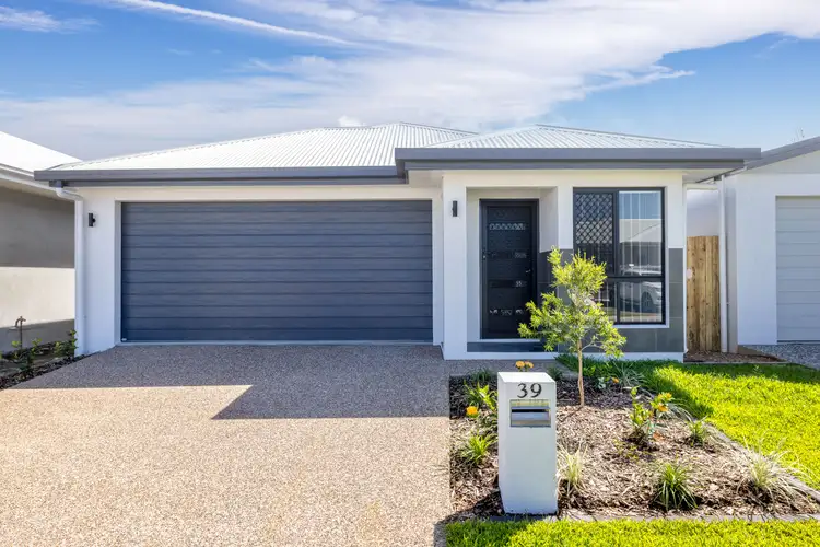 39 Liriope Crescent