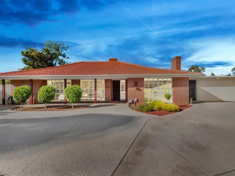 3 Bruthen Court, Brookfield VIC 3338