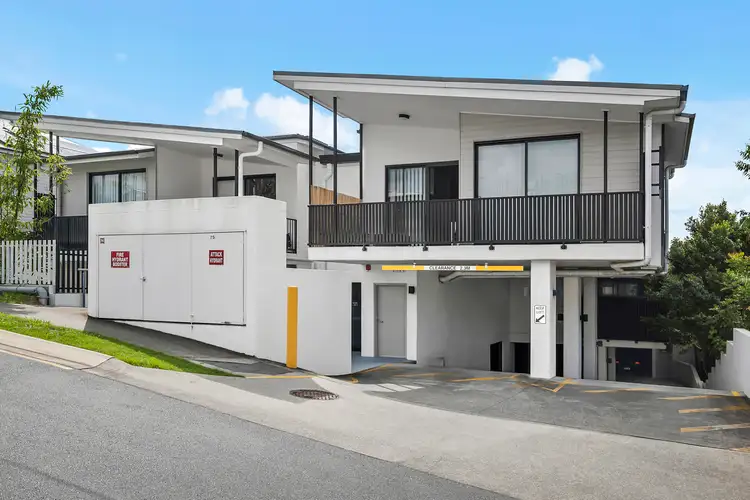 75 Waverley Street