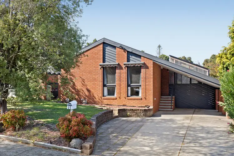 13 Flamingo Drive, Wantirna South VIC 3152