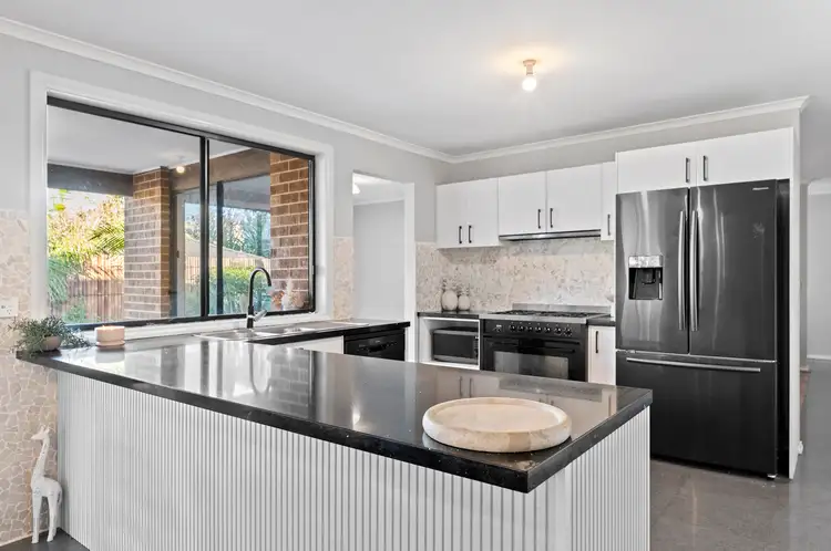 Sixth view of Homely house listing, 4 Avalon Crescent, Cranbourne East VIC 3977
