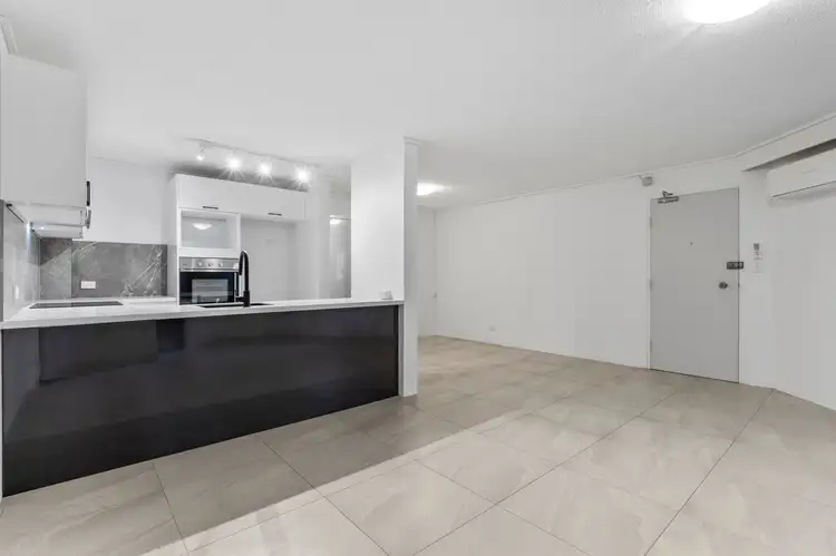 3/186 Ferny Avenue, Surfers Paradise QLD 4217