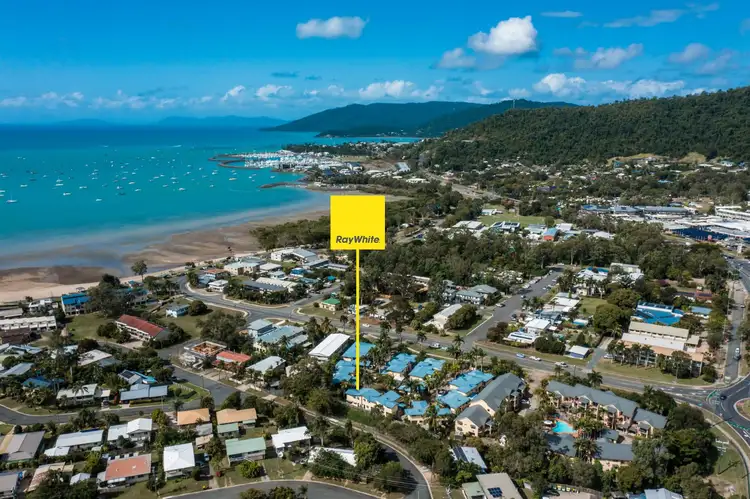 9/16 Beach Road, Cannonvale QLD 4802