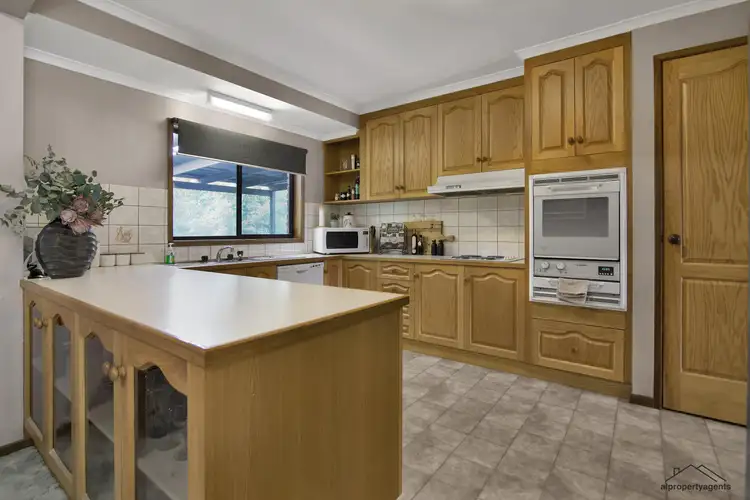 Sixth view of Homely house listing, 4 Mcintyre Street, Horsham VIC 3400