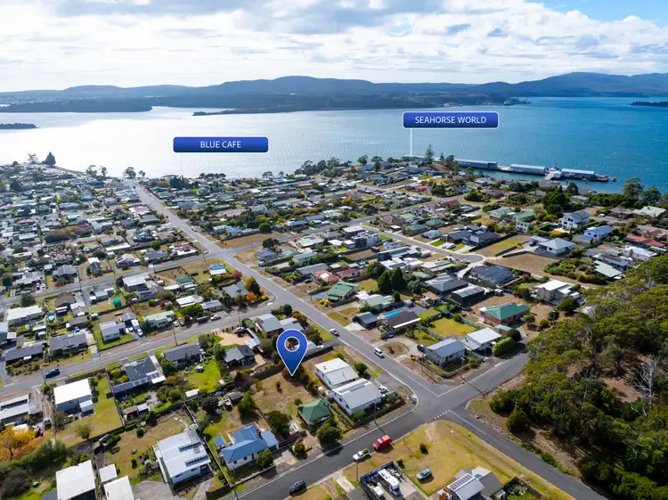 26 Ross Street, Beauty Point TAS 7270