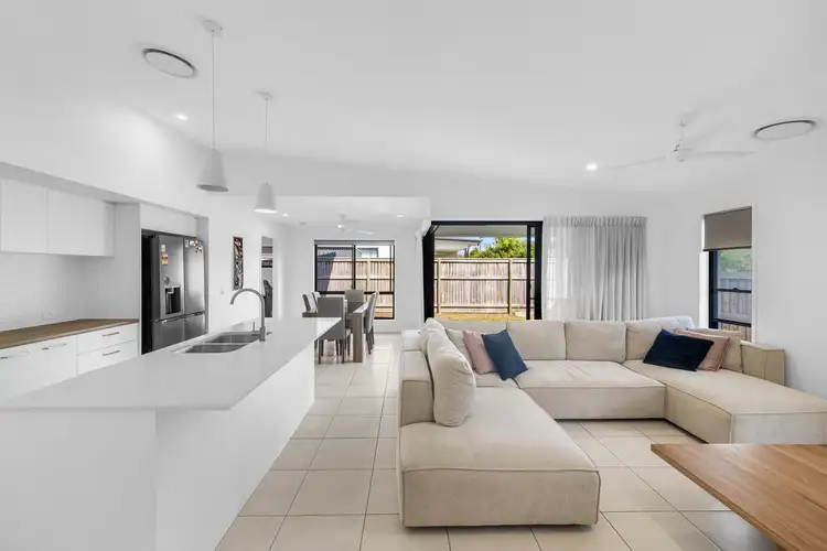 31 Blythe Street, Palmview QLD 4553