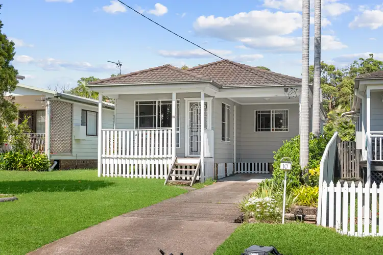 10 Regent Street, Bonnells Bay NSW 2264