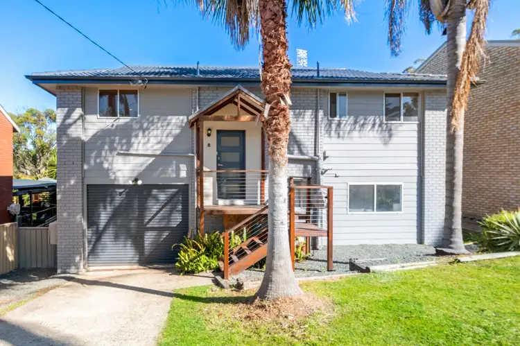 8 Vista Road, Sunshine NSW 2264