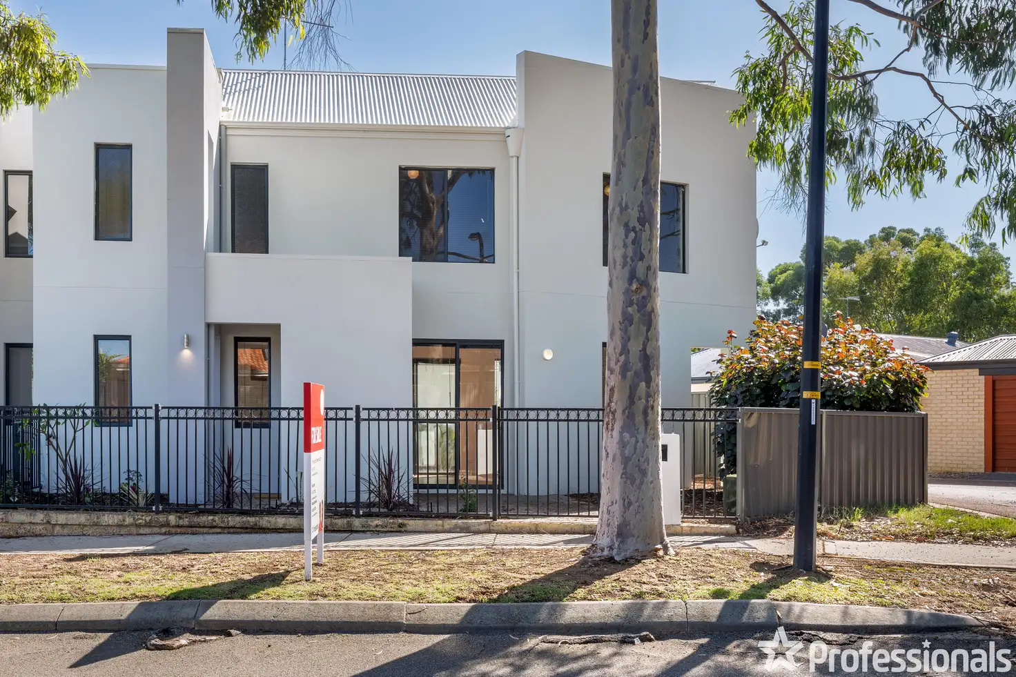 Main view of Homely house listing, 1/4 Ringwood Loop, Wellard WA 6170