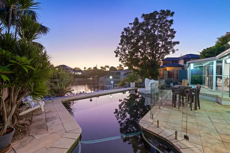 1 St Raphael Terrace, Sorrento QLD 4217