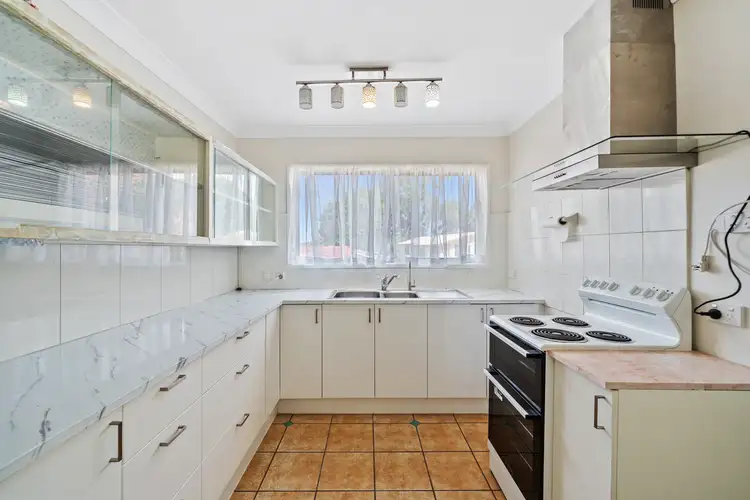 Third view of Homely house listing, 5 Janice Street, Slacks Creek QLD 4127
