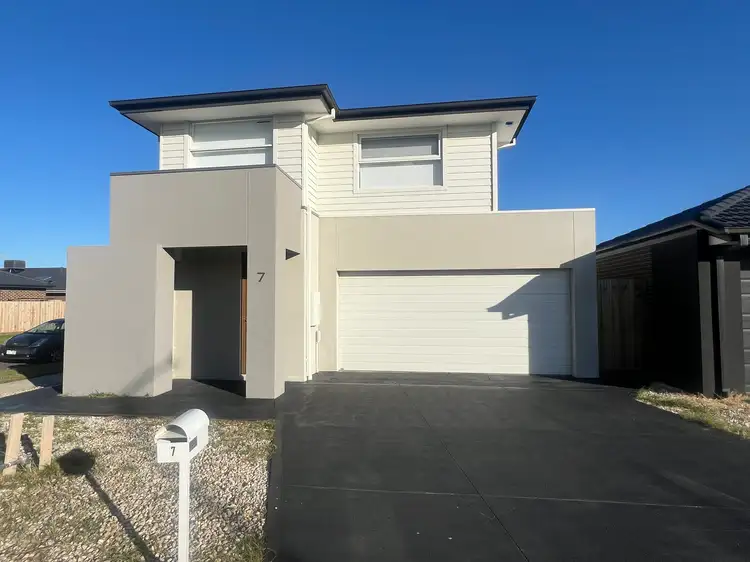 7 Pienza Road, Clyde VIC 3978