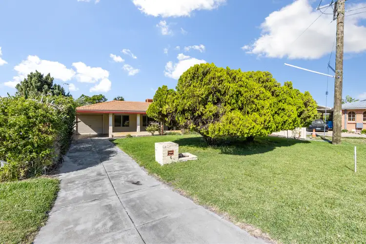 6 Flinds Place, Lynwood WA 6147
