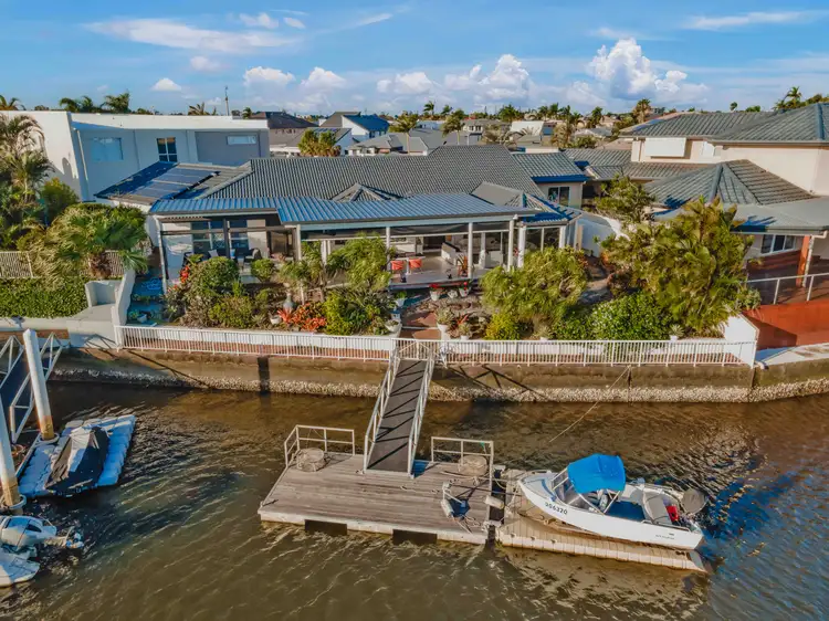 37 Midnight Court, Runaway Bay QLD 4216