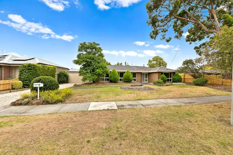 150 Duncan Drive, Pakenham VIC 3810