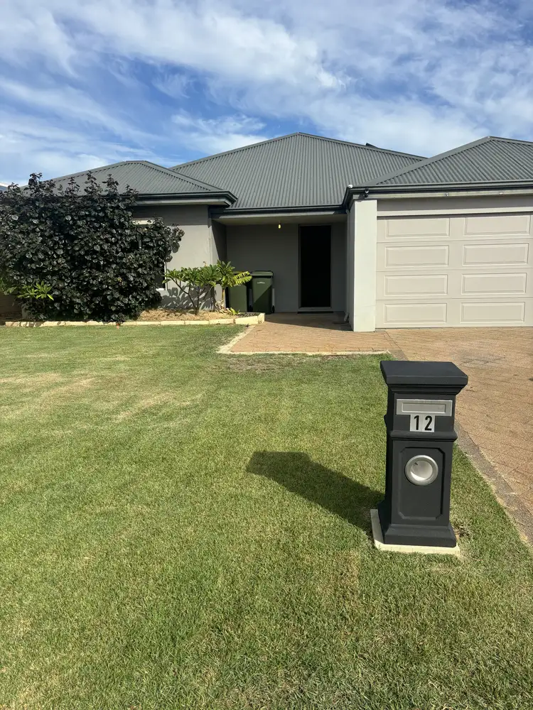 12 Zircon Drive, Byford WA 6122