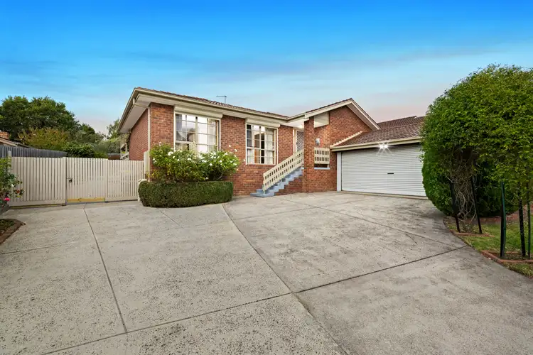 82 Pine Hill Drive, Doncaster East VIC 3109