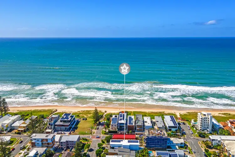 6 Ocean Street, Mermaid Beach QLD 4218