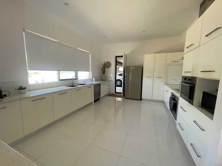 6 Castaway Street, Kalbarri WA 6536