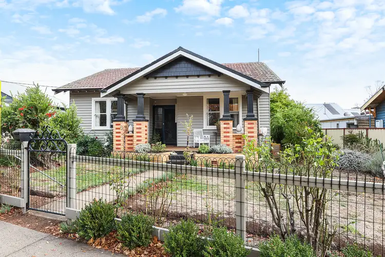 32 Leura Street