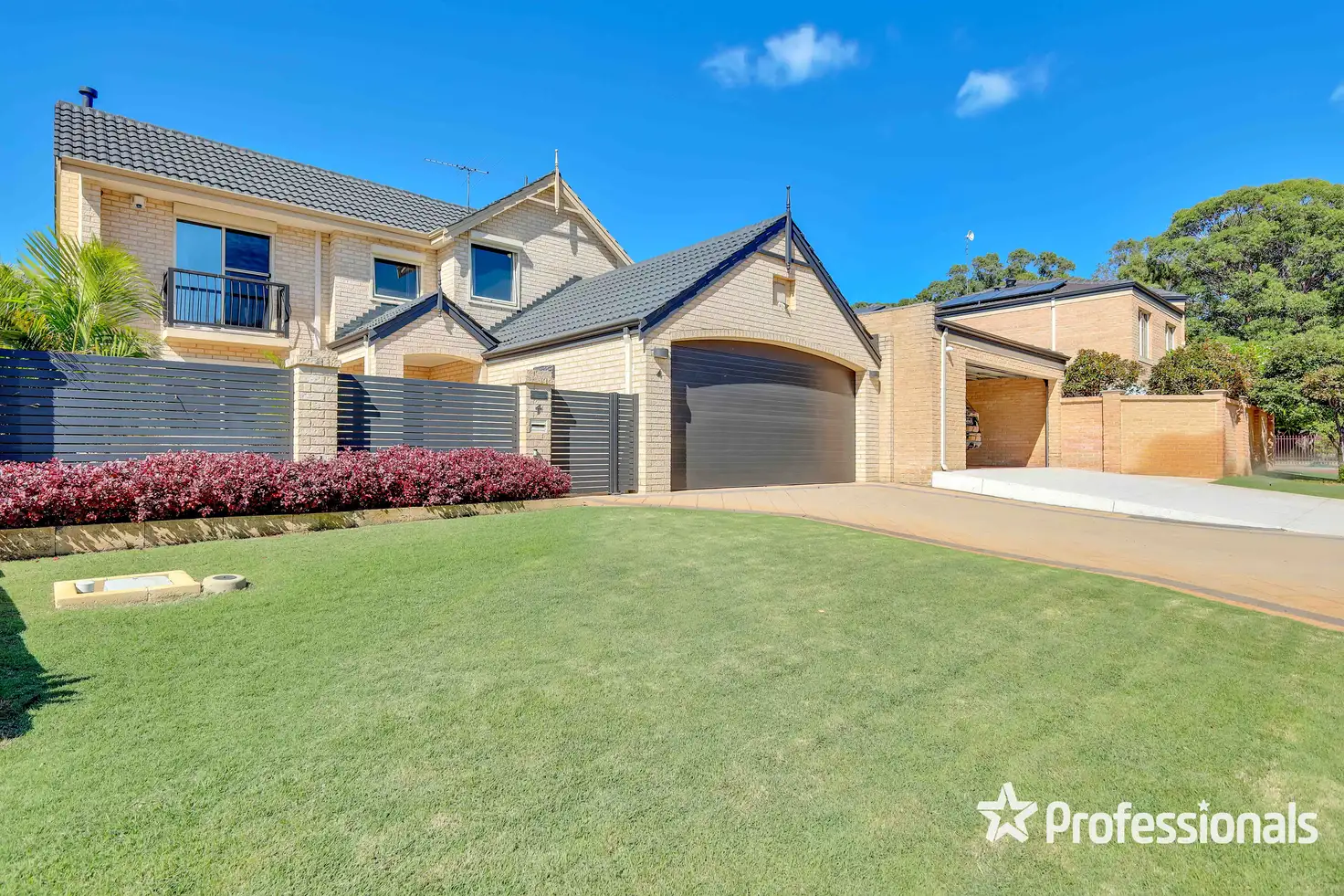 Main view of Homely house listing, 4 Hidcote Nook, Canning Vale WA 6155