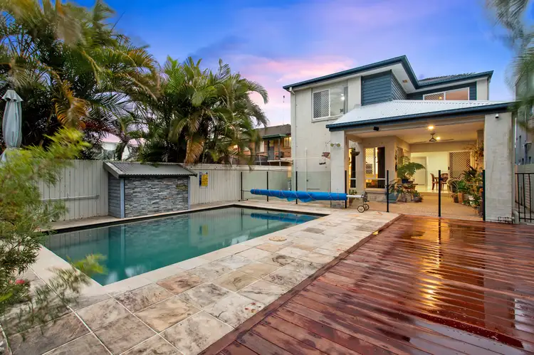 44 Palmtree Avenue, Scarborough QLD 4020