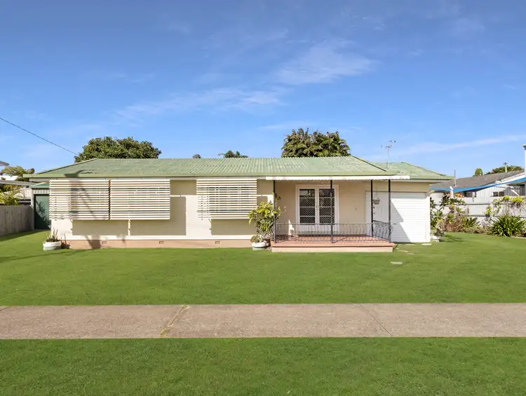 6 Churchill Street
