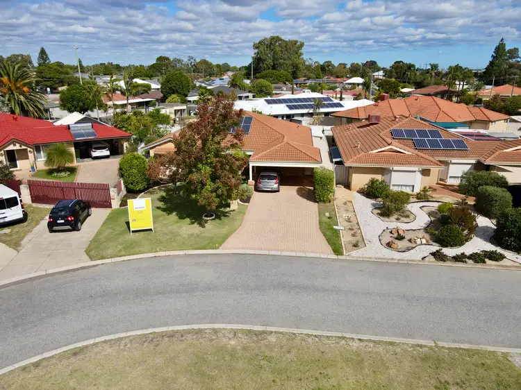 15 Edelweiss Way, Beckenham WA 6107