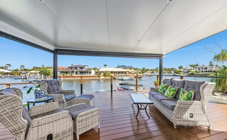 17 Kikori Crescent, Runaway Bay QLD 4216