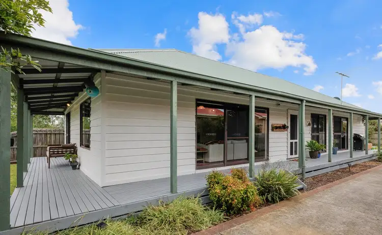 12 St Georges Road, Cowes VIC 3922