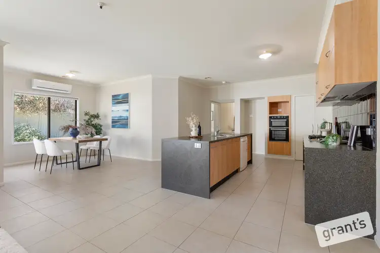Sixth view of Homely house listing, 3 Strickland Court, Pakenham VIC 3810