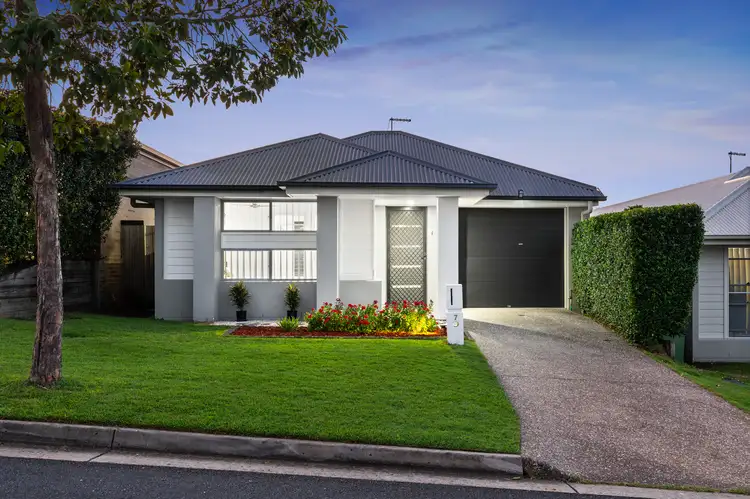 7 Calandra Street
